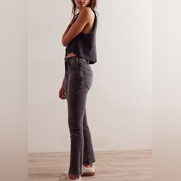 Free People We The Free Mid Rise Crop Boot Jeans NWOT Size 27 - Picture 3 of 5